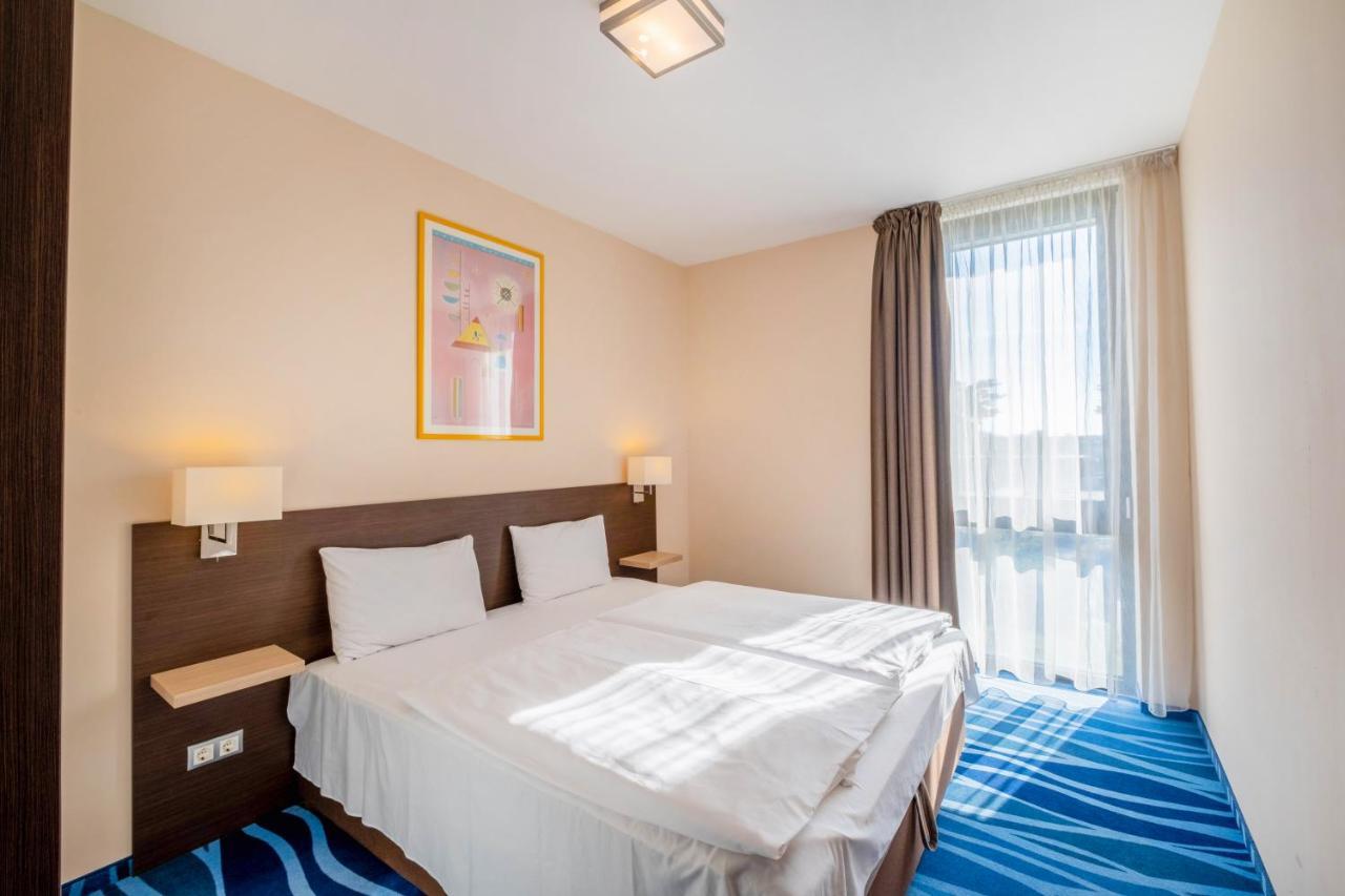 Mf Port Azur Wellness Apartments Siófok Buitenkant foto