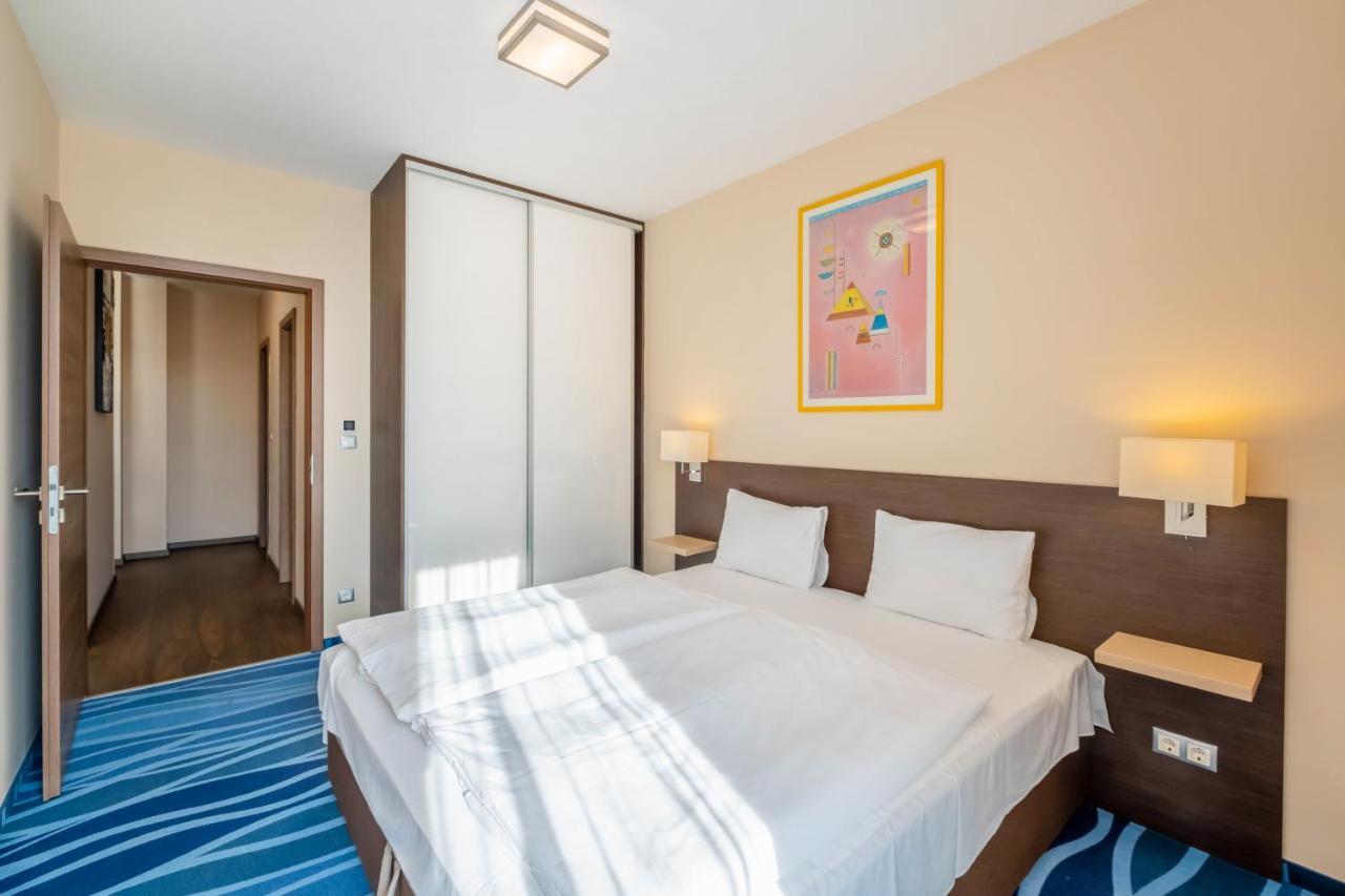 Mf Port Azur Wellness Apartments Siófok Buitenkant foto
