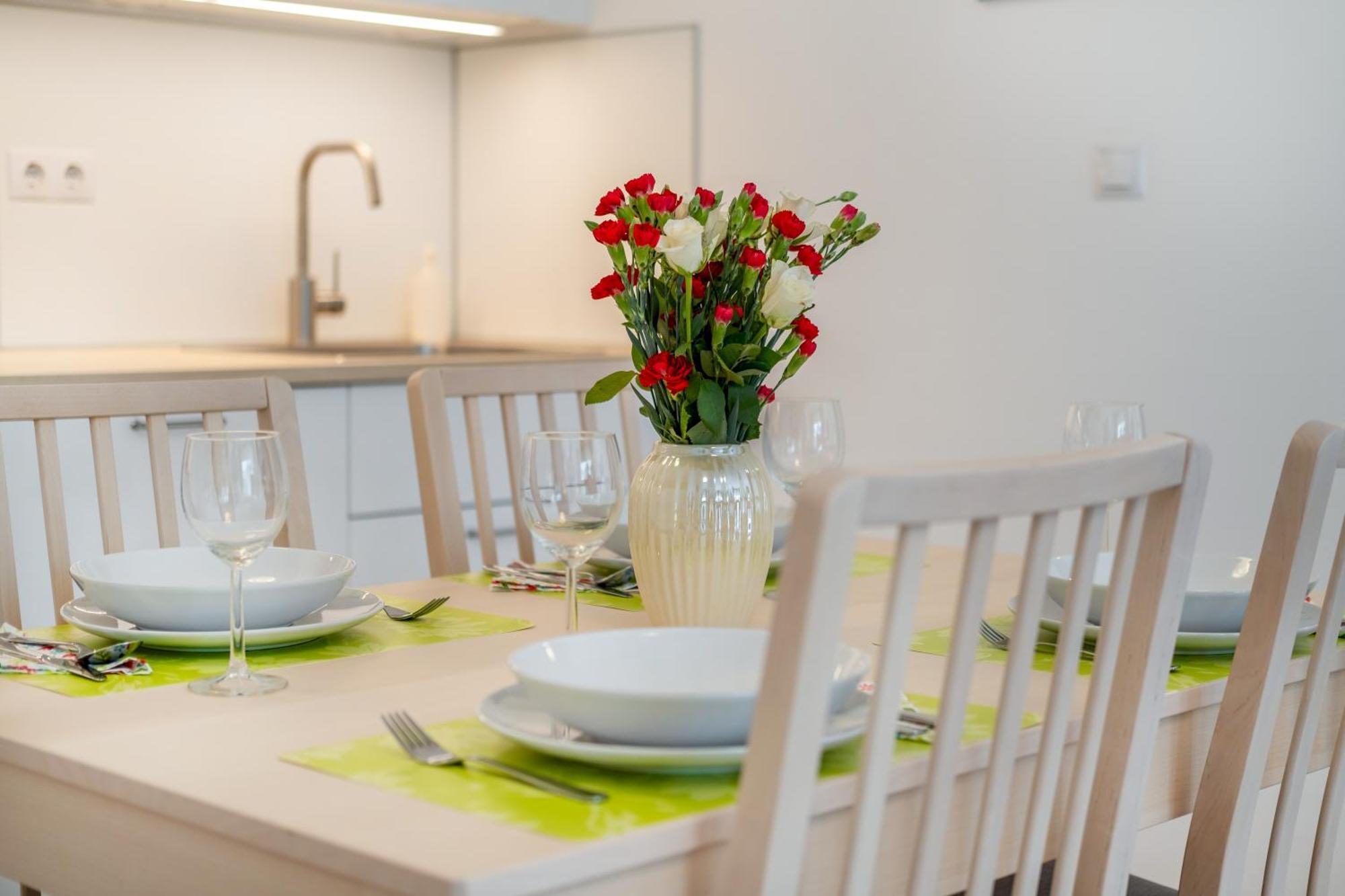 Mf Port Azur Wellness Apartments Siófok Buitenkant foto